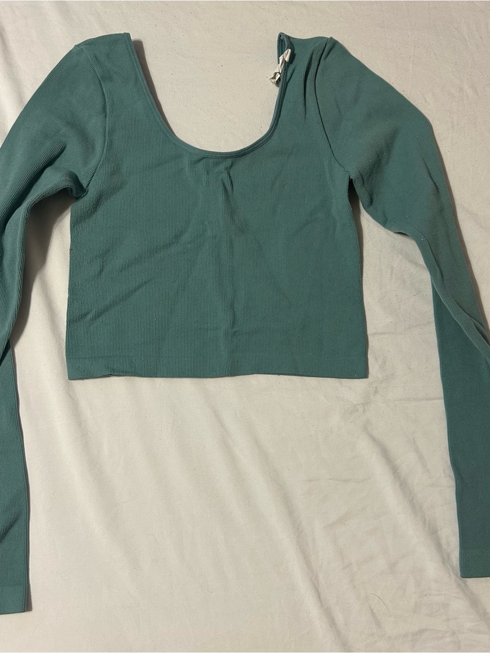 Aeropostale Women's Scoop Neck Long Sleeve Crop Top - Teal Green